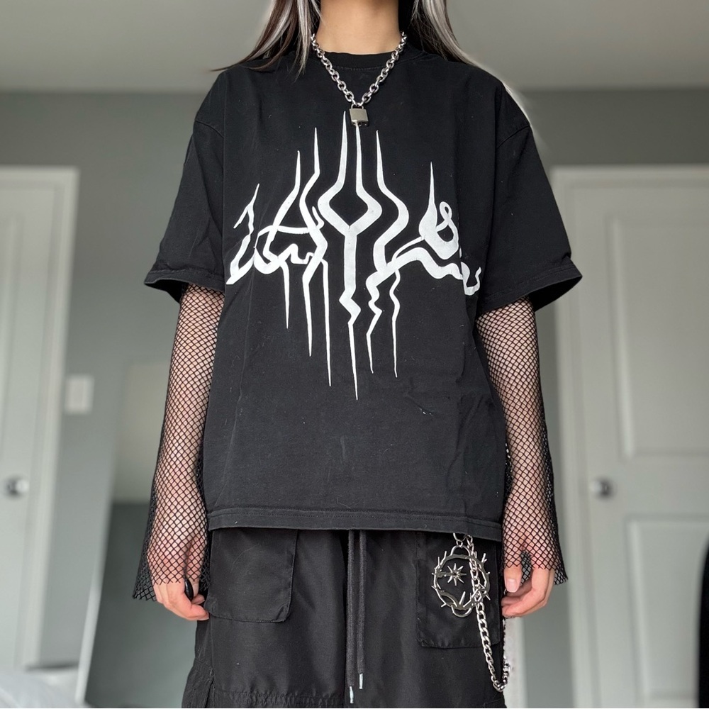 Underground Streetwear Laylow Y2K Black & White Graphic Skull Tee